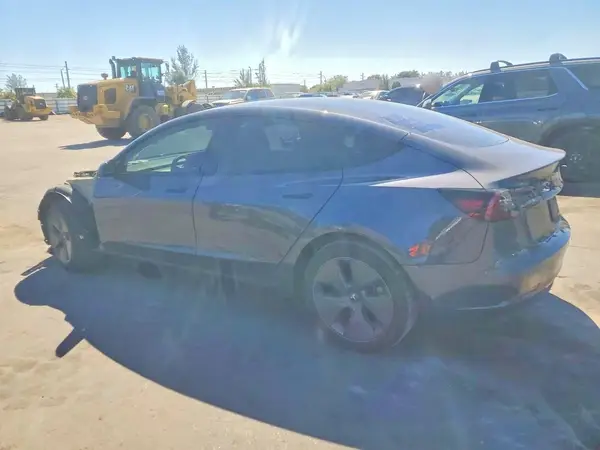 5YJ3E1EA7PF648369 2023 TESLA MODEL 3 - Image 2