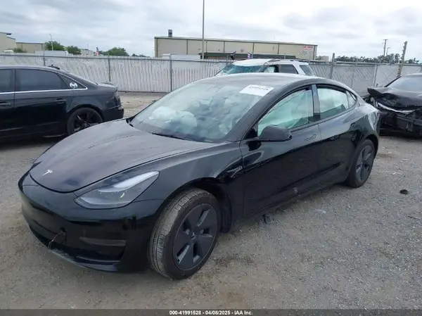 5YJ3E1EA7PF654298 2023 TESLA MODEL 3 - Image 2