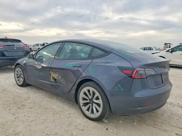 5YJ3E1EA7PF659243 2023 TESLA MODEL 3 - Image 2