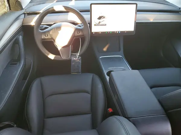 5YJ3E1EA7PF659341 2023 TESLA MODEL 3 - Image 8