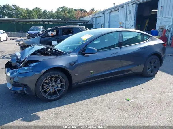 5YJ3E1EA7PF663826 2023 TESLA MODEL 3 - Image 2