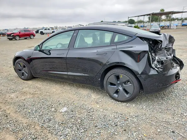 5YJ3E1EA7PF665818 2023 TESLA MODEL 3 - Image 2