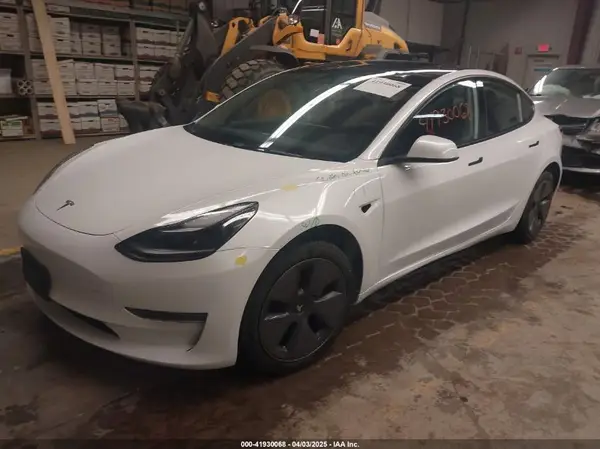 5YJ3E1EA7PF666581 2023 TESLA MODEL 3 - Image 2