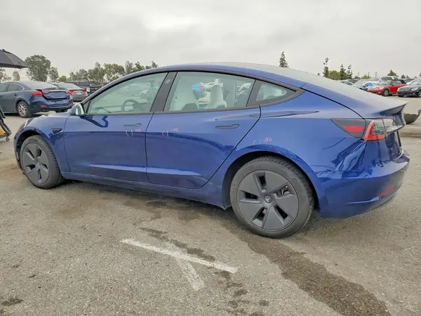 5YJ3E1EA7PF671487 2023 TESLA MODEL 3 - Image 2