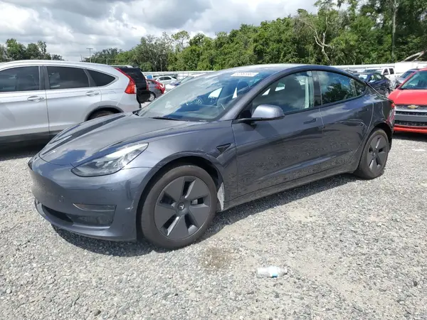 5YJ3E1EA7PF672543 2023 TESLA MODEL 3 - Image 1