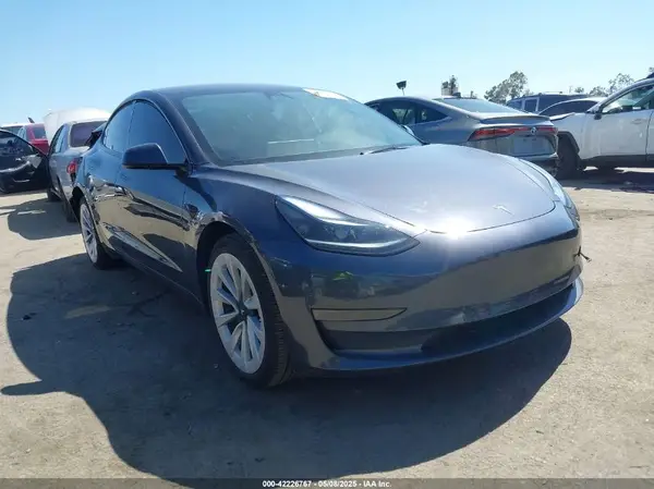 5YJ3E1EA7PF673322 2023 TESLA MODEL 3 - Image 1