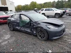 5YJ3E1EA7PF677600 2023 TESLA MODEL 3
