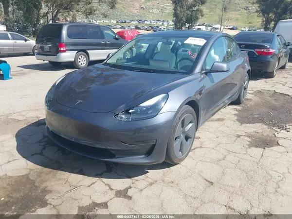 5YJ3E1EA7PF678634 2023 TESLA MODEL 3 - Image 2