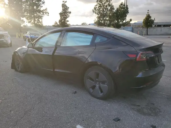 5YJ3E1EA7PF678861 2023 TESLA MODEL 3 - Image 2