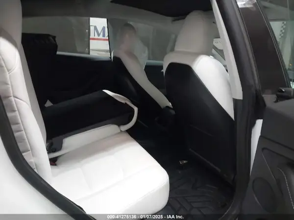 5YJ3E1EA7PF679461 2023 TESLA MODEL 3 - Image 8