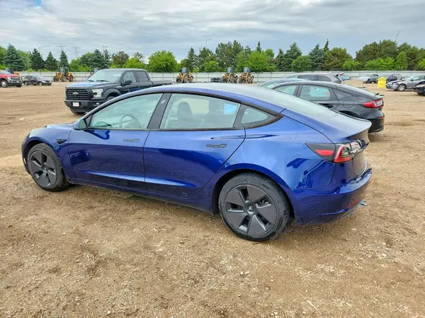 5YJ3E1EA7PF680318 2023 TESLA MODEL 3 - Image 2