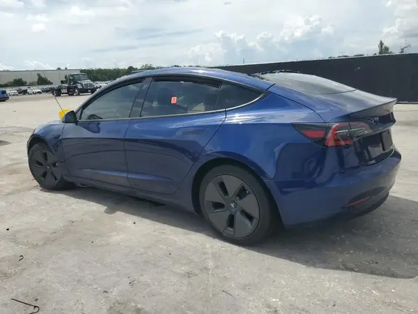 5YJ3E1EA7PF682912 2023 TESLA MODEL 3 - Image 2