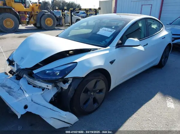 5YJ3E1EA7PF693103 2023 TESLA MODEL 3 - Image 2