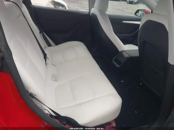 5YJ3E1EA7PF693618 2023 TESLA MODEL 3 - Image 8