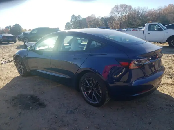 5YJ3E1EA7PF695966 2023 TESLA MODEL 3 - Image 2