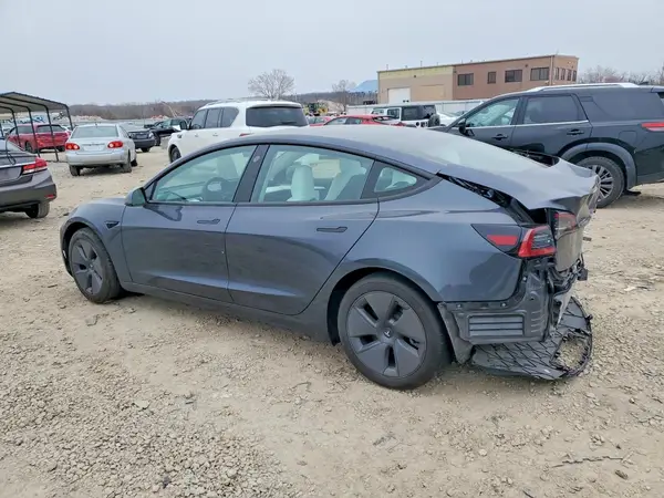 5YJ3E1EA7PF697989 2023 TESLA MODEL 3 - Image 2