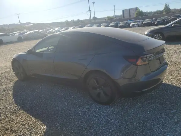 5YJ3E1EA7PF698849 2023 TESLA MODEL 3 - Image 2