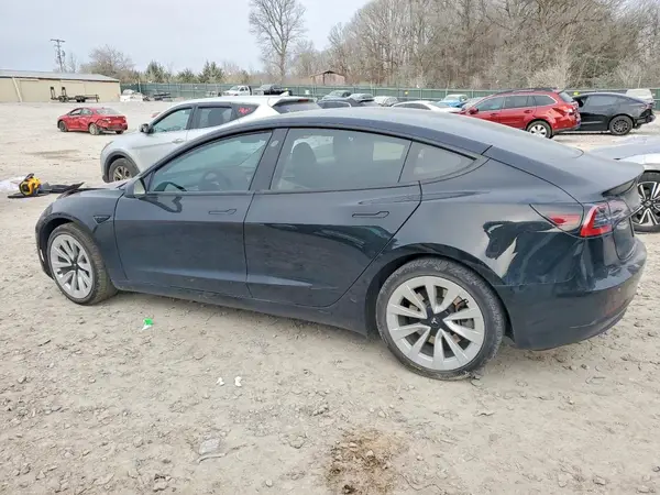 5YJ3E1EA7PF704634 2023 TESLA MODEL 3 - Image 2