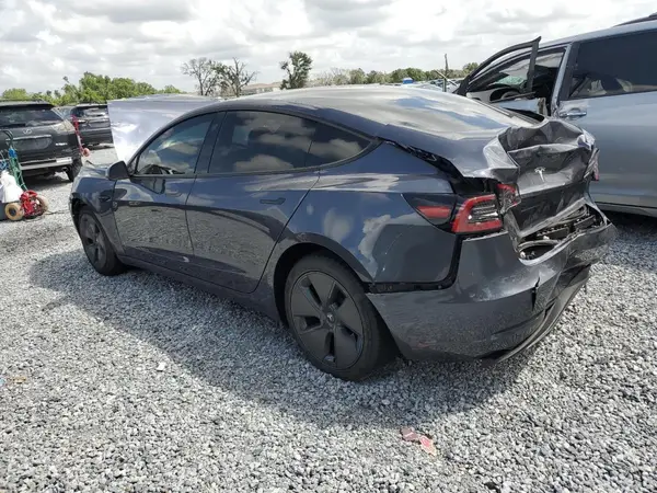 5YJ3E1EA7PF705024 2023 TESLA MODEL 3 - Image 2
