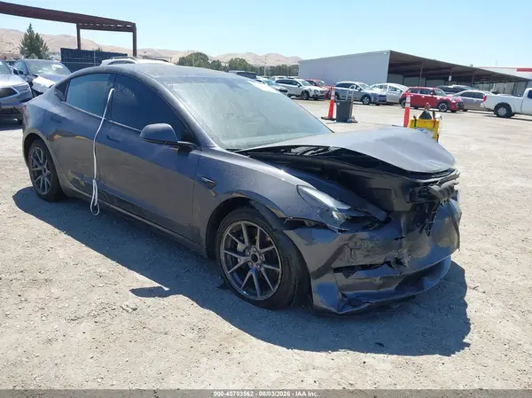 5YJ3E1EA7PF707372 2023 TESLA MODEL 3 - Image 1