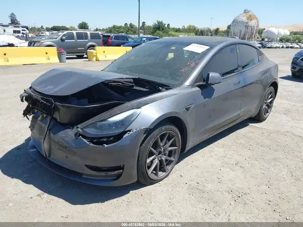 5YJ3E1EA7PF707372 2023 TESLA MODEL 3 - Image 2