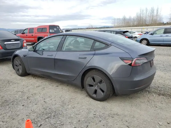 5YJ3E1EA7PF710918 2023 TESLA MODEL 3 - Image 2