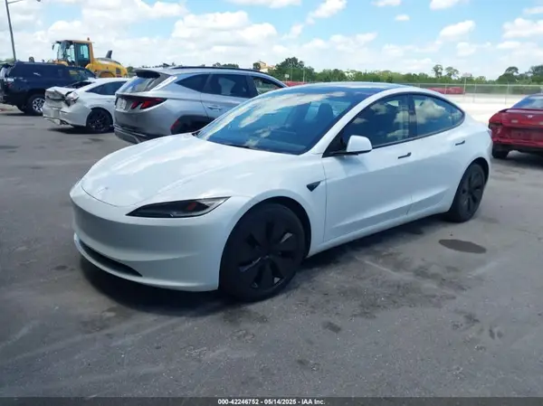5YJ3E1EA7RF721503 2024 TESLA MODEL 3 - Image 2