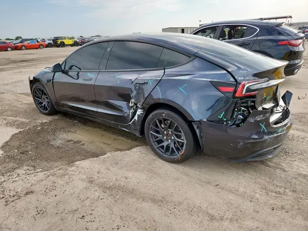 5YJ3E1EA7RF724241 2024 TESLA MODEL 3 - Image 2