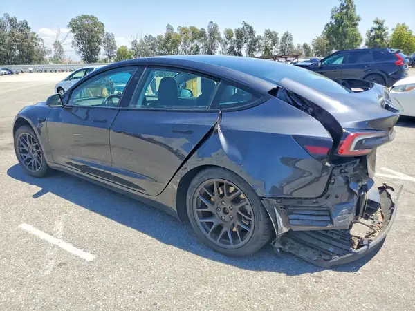 5YJ3E1EA7RF726961 2024 TESLA MODEL 3 - Image 2