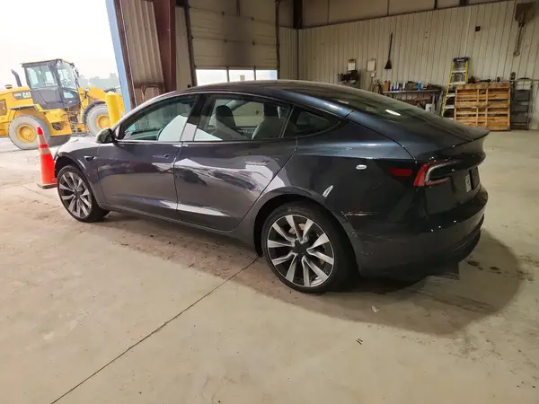 5YJ3E1EA7RF727091 2024 TESLA MODEL 3 - Image 2