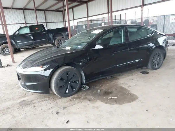 5YJ3E1EA7RF727883 2024 TESLA MODEL 3 - Image 2