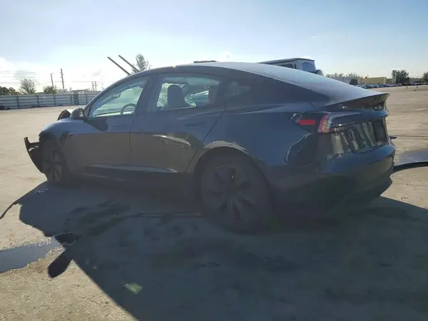 5YJ3E1EA7RF732341 2024 TESLA MODEL 3 - Image 2