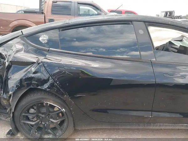 5YJ3E1EA7RF733036 2024 TESLA MODEL 3 - Image 8