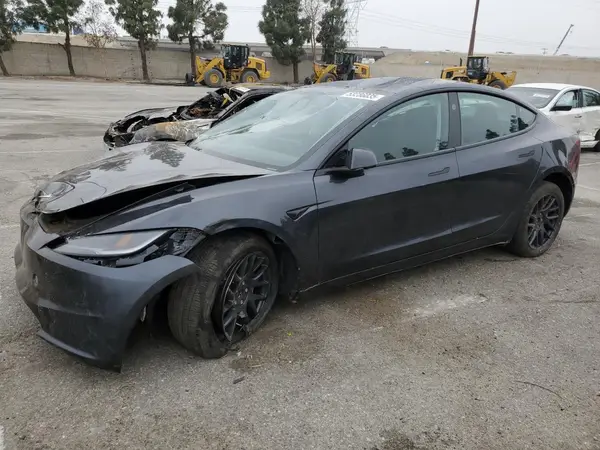 5YJ3E1EA7RF735160 2024 TESLA MODEL 3 - Image 1