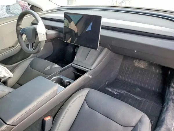 5YJ3E1EA7RF737555 2024 TESLA MODEL 3 - Image 8
