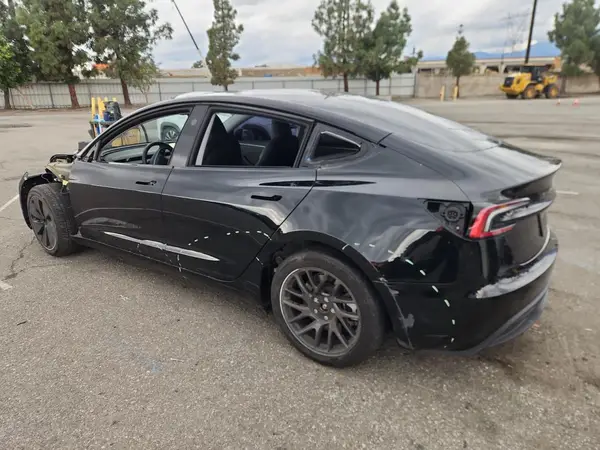 5YJ3E1EA7RF738527 2024 TESLA MODEL 3 - Image 2