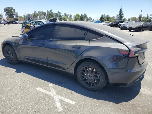 5YJ3E1EA7RF744781 2024 TESLA MODEL 3 - Image 2