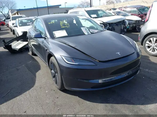 5YJ3E1EA7RF746904 2024 TESLA MODEL 3 - Image 1