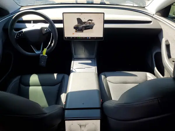 5YJ3E1EA7RF748135 2024 TESLA MODEL 3 - Image 8