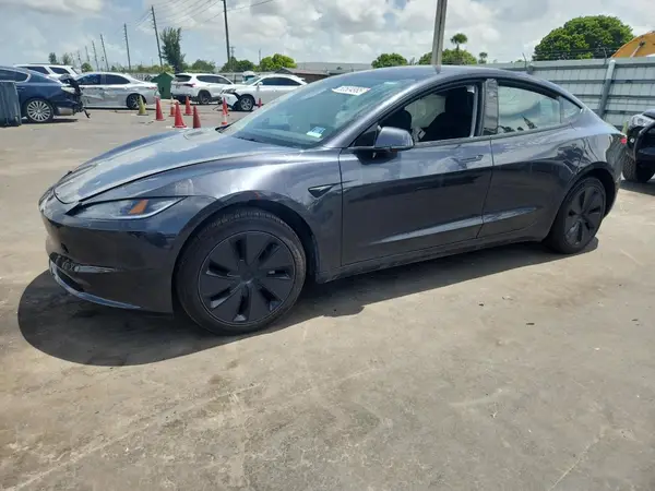 5YJ3E1EA7RF749933 2024 TESLA MODEL 3 - Image 1