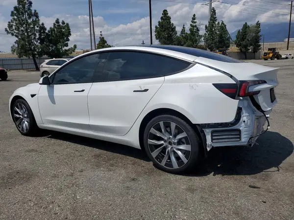 5YJ3E1EA7RF752671 2024 TESLA MODEL 3 - Image 2