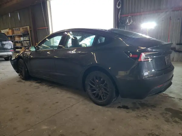 5YJ3E1EA7RF757689 2024 TESLA MODEL 3 - Image 2