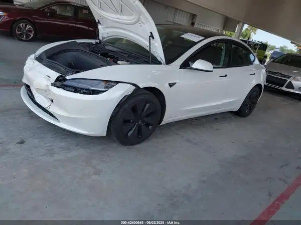 5YJ3E1EA7RF760804 2024 TESLA MODEL 3 - Image 2