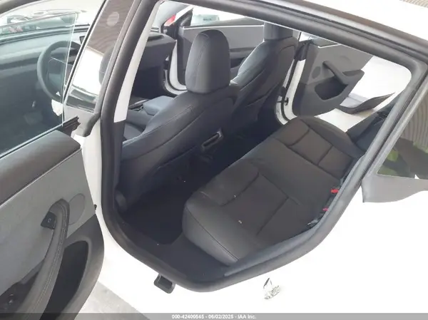 5YJ3E1EA7RF760804 2024 TESLA MODEL 3 - Image 8