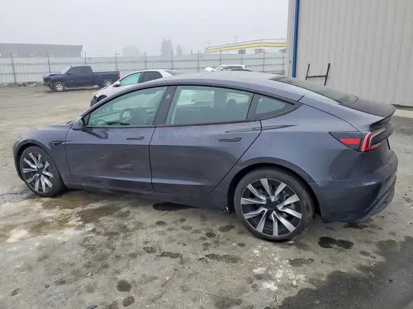 5YJ3E1EA7RF767428 2024 TESLA MODEL 3 - Image 2