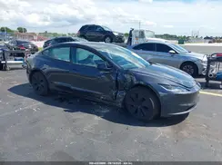 5YJ3E1EA7RF769731 2024 TESLA MODEL 3