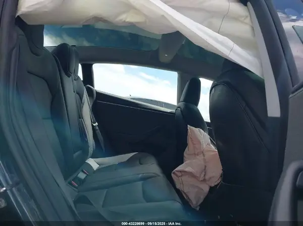 5YJ3E1EA7RF769731 2024 TESLA MODEL 3 - Image 8