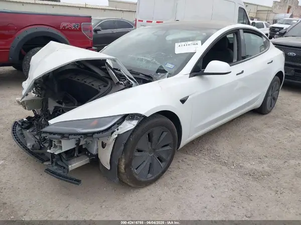 5YJ3E1EA7RF772127 2024 TESLA MODEL 3 - Image 2