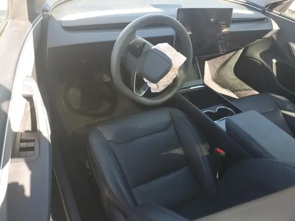 5YJ3E1EA7RF774105 2024 TESLA MODEL 3 - Image 8
