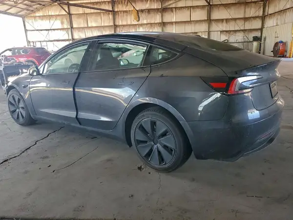 5YJ3E1EA7RF782348 2024 TESLA MODEL 3 - Image 2